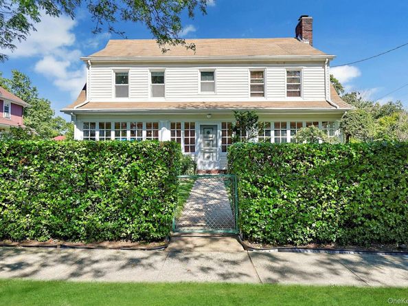 15 Heminway Avenue, New Rochelle NY 10801