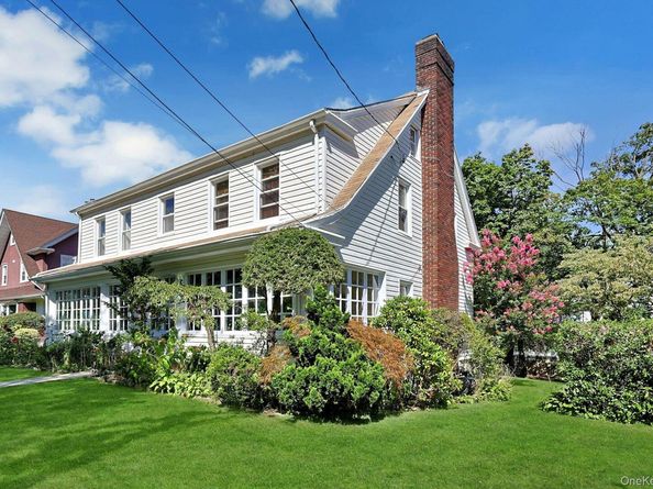 15 Heminway Avenue, New Rochelle NY 10801