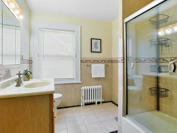 15 Heminway Avenue, New Rochelle NY 10801