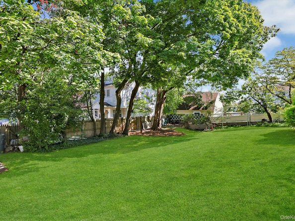 15 Heminway Avenue, New Rochelle NY 10801