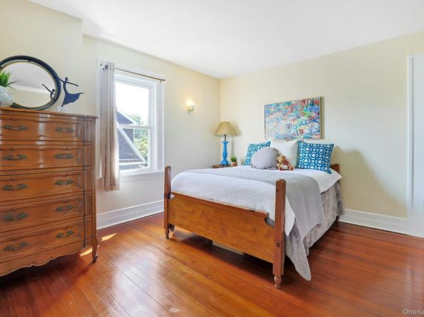 15 Heminway Avenue, New Rochelle NY 10801