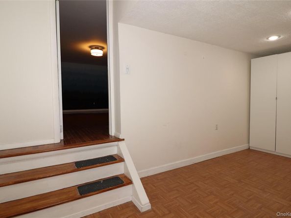 200 Hilton Avenue 55, Hempstead NY 11550