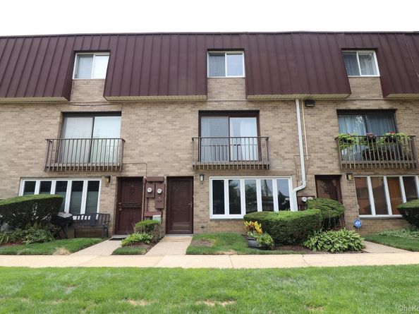 200 Hilton Avenue 55, Hempstead NY 11550