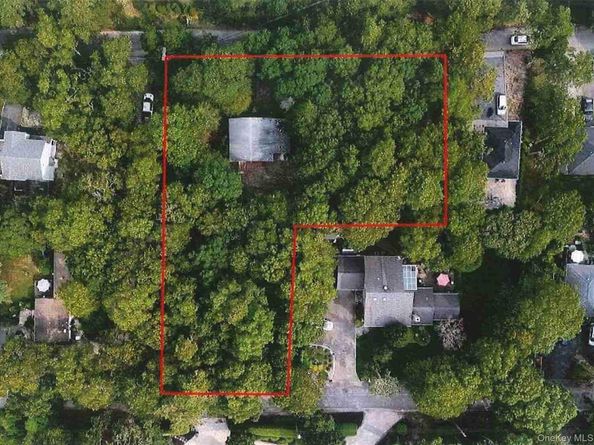 51 Shore Road, Hampton Bays NY 11946