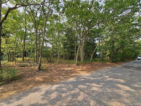 51 Shore Road, Hampton Bays NY 11946