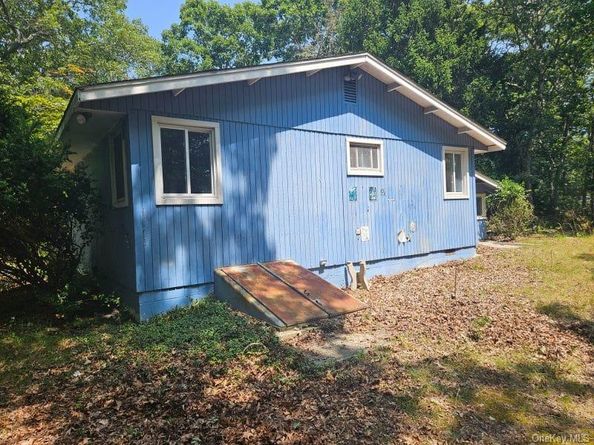 51 Shore Road, Hampton Bays NY 11946