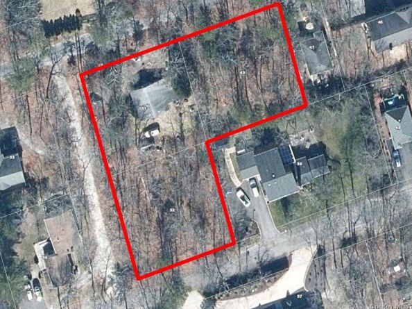 51 Shore Road, Hampton Bays NY 11946