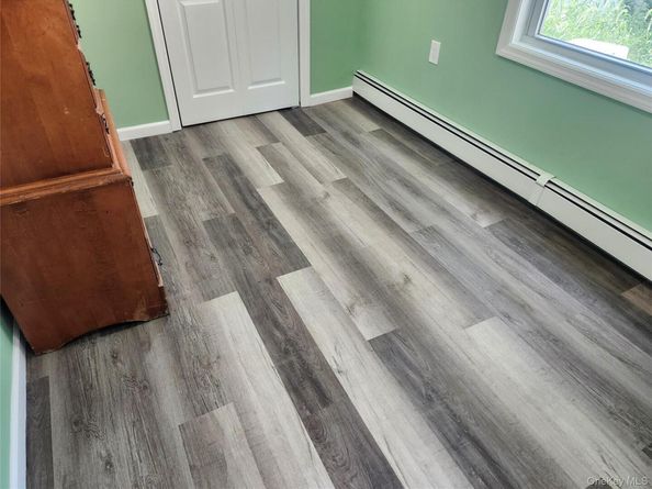 3 Brook Lane, Levittown NY 11756