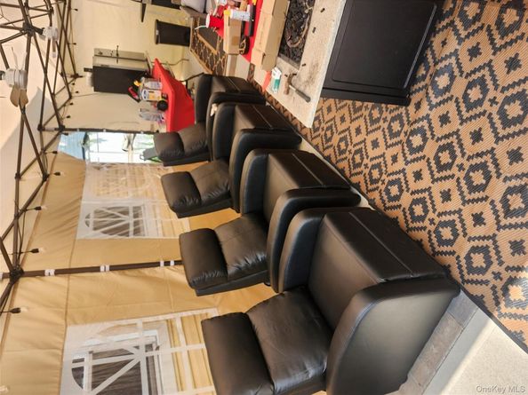 3 Brook Lane, Levittown NY 11756