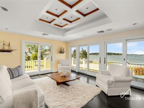 50 Ships Point Lane, Oyster Bay NY 11771