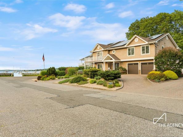 50 Ships Point Lane, Oyster Bay NY 11771