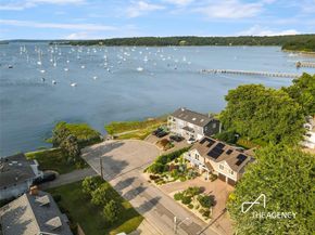 50 Ships Point Lane, Oyster Bay NY 11771