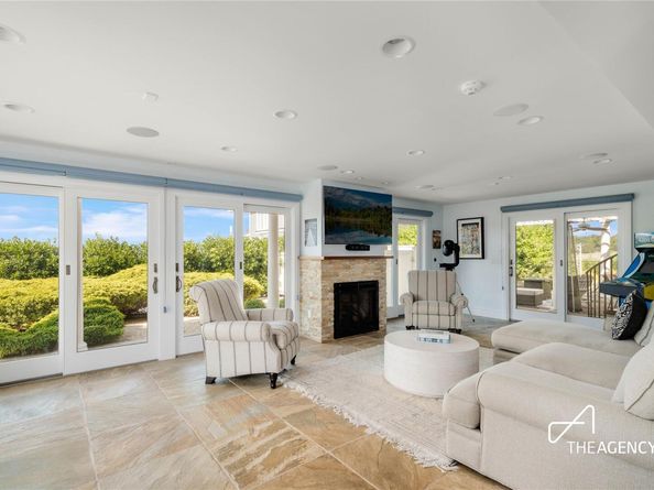50 Ships Point Lane, Oyster Bay NY 11771