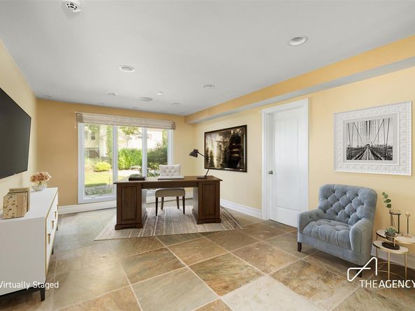 50 Ships Point Lane, Oyster Bay NY 11771
