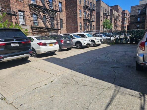 43-32 40 Street, Sunnyside NY 11104