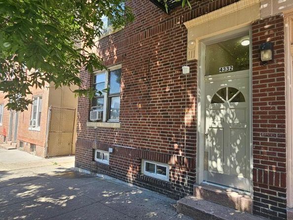 43-32 40 Street, Sunnyside NY 11104