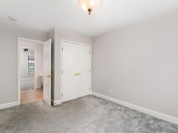 48 Avolet Court, Mount Sinai NY 11766
