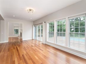 48 Avolet Court, Mount Sinai NY 11766