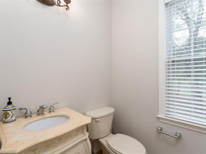 48 Avolet Court, Mount Sinai NY 11766