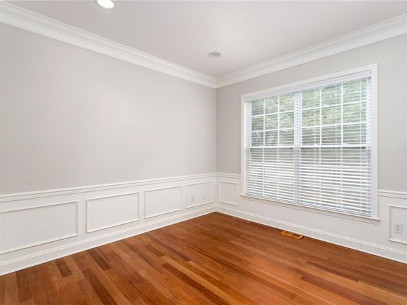 48 Avolet Court, Mount Sinai NY 11766