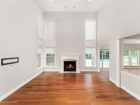 48 Avolet Court, Mount Sinai NY 11766
