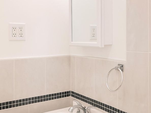2020 E 41st Street 2B, Brooklyn NY 11234