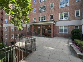 290 Collins Avenue 5D, Mount Vernon NY 10552