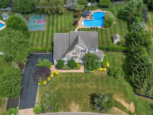 265 Hidden Acres Path, Wading River NY 11792