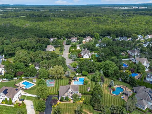 265 Hidden Acres Path, Wading River NY 11792
