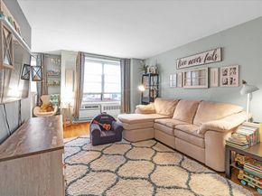 410 E Broadway 6S, Long Beach NY 11561