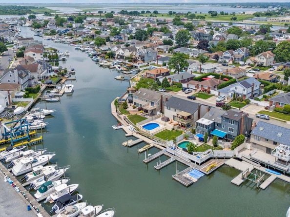3337 Murdock Avenue, Oceanside NY 11572