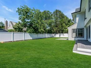 18 Roosevelt Avenue, Glen Head NY 11545
