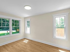 18 Roosevelt Avenue, Glen Head NY 11545