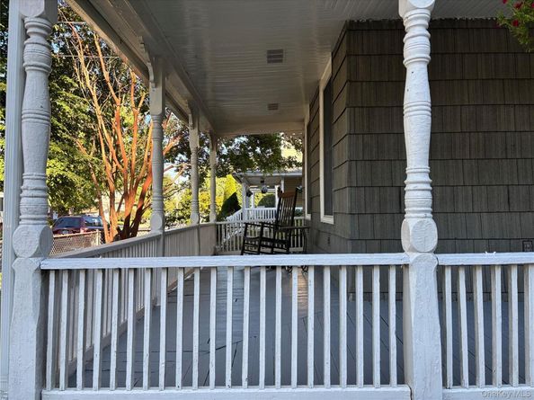 92 Walnut Street, Lynbrook NY 11563