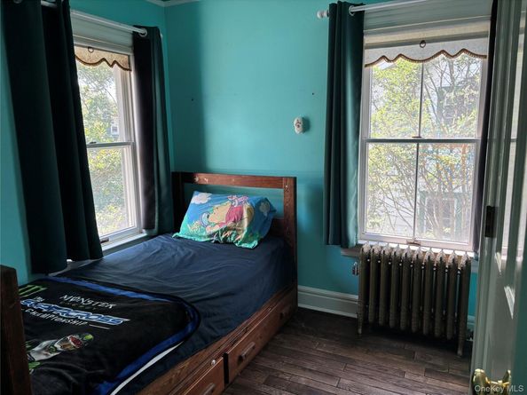 92 Walnut Street, Lynbrook NY 11563