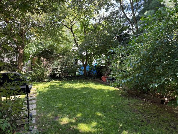 92 Walnut Street, Lynbrook NY 11563