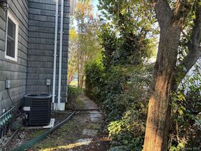 92 Walnut Street, Lynbrook NY 11563