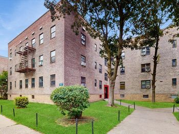 144-15 78th Rd