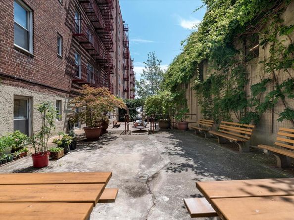 67-30 Clyde Street 3L, Forest Hills NY 11375