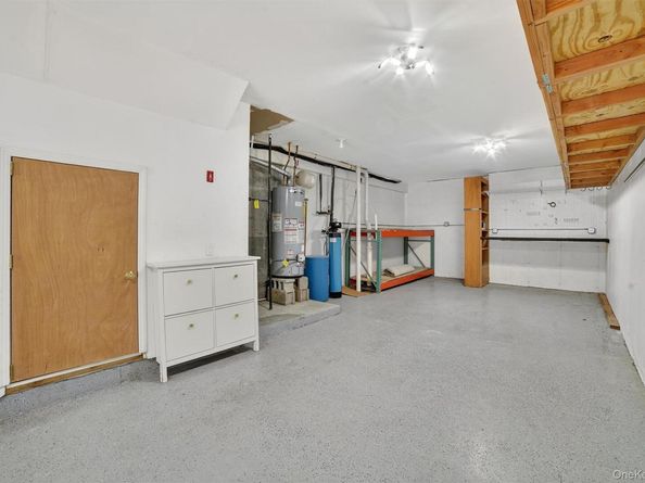 19 Lake Marie Lane, Bedford Hills NY 10507