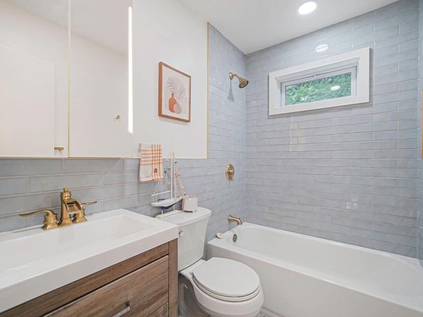 57 Oakdale Road, Centerport NY 11721