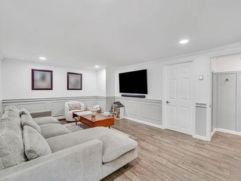 57 Oakdale Road