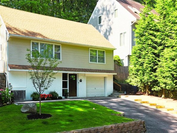 57 Oakdale Road, Centerport NY 11721