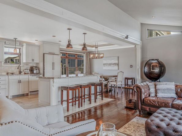 33 Pershing Avenue, Babylon NY 11702