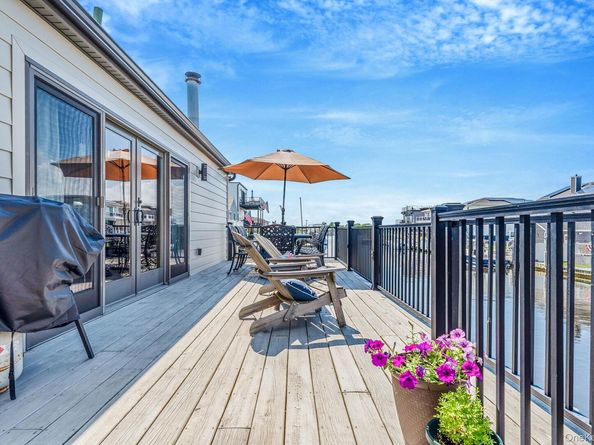33 Pershing Avenue, Babylon NY 11702