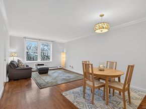 42-30 Douglaston Parkway 5N, Douglaston NY 11363