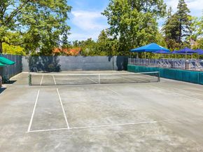 42-30 Douglaston Parkway 5N, Douglaston NY 11363