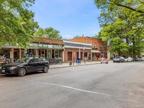 42-30 Douglaston Parkway 5N, Douglaston NY 11363