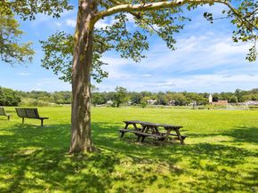 42-30 Douglaston Parkway 5N, Douglaston NY 11363