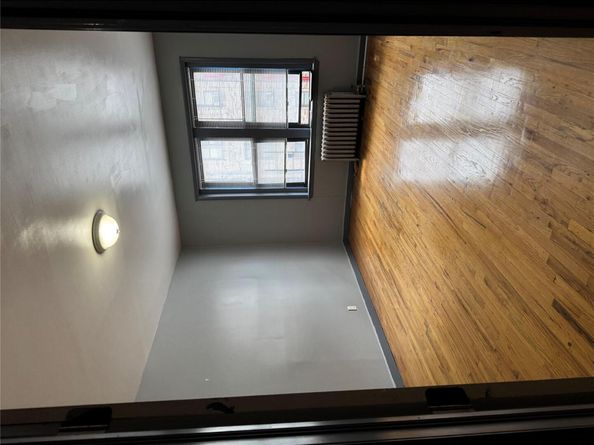 2922 Barnes Ave 3A, Bronx NY 10467